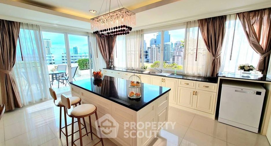 Apartamento en alquiler de 4 habitaciones en Watthana, Bangkok