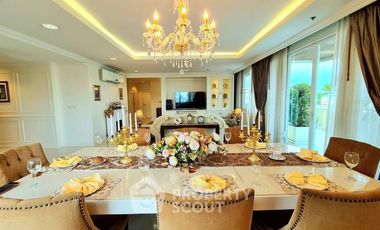 Apartamento en alquiler de 4 habitaciones en Watthana, Bangkok