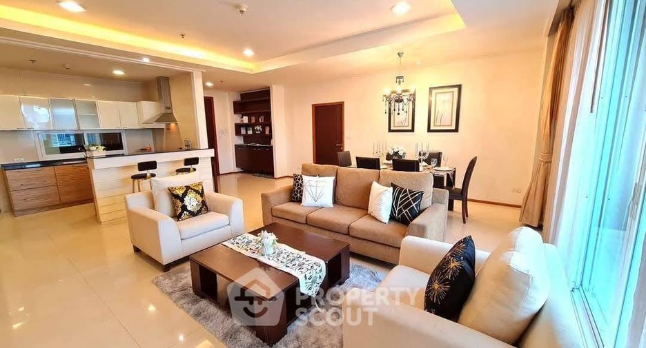 Apartamento en alquiler de 3 habitaciones en Watthana, Bangkok