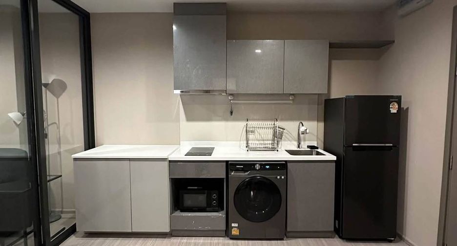 Wohnung zur Miete mit 1 Zimmer in Huai Khwang, Bangkok