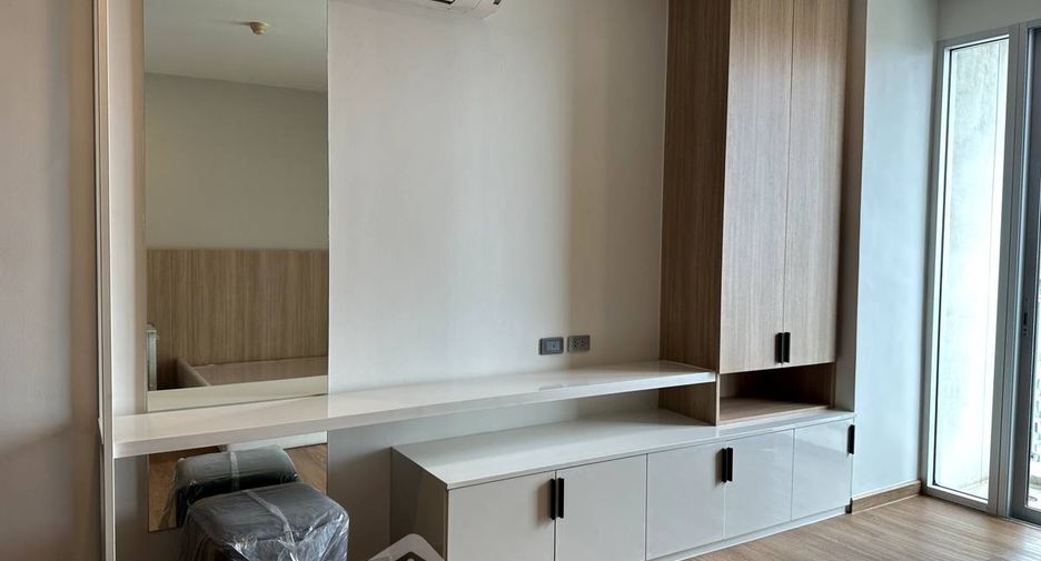À louer 3 chambres condo à Khlong Toei, Bangkok
