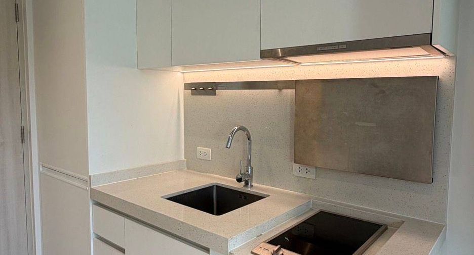 Condo en alquiler de 1 habitaciones en Watthana, Bangkok