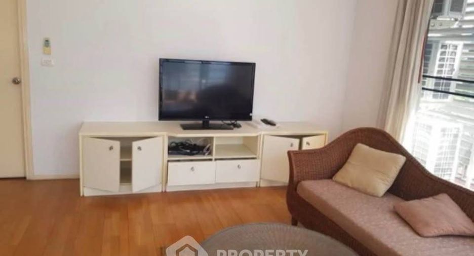 Condo en alquiler de 2 habitaciones en Huai Khwang, Bangkok