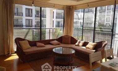 Condo en alquiler de 2 habitaciones en Huai Khwang, Bangkok