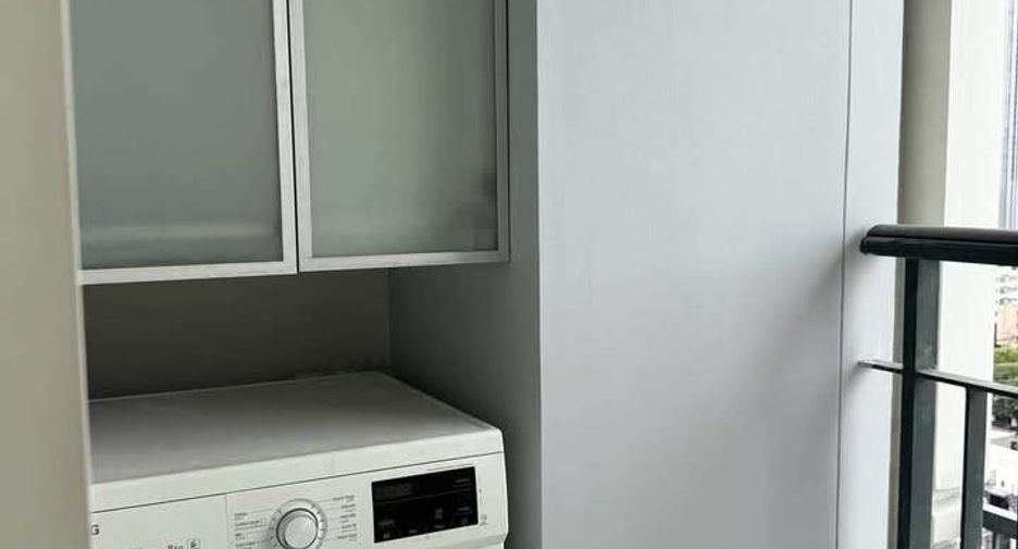 Condo en alquiler de 1 habitaciones en Watthana, Bangkok