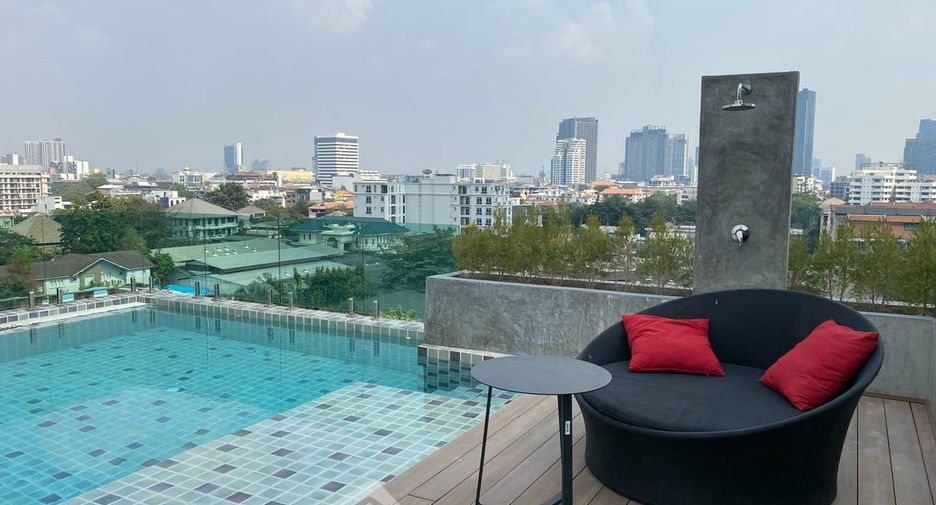 For rent 1 bed condo in Watthana, Bangkok