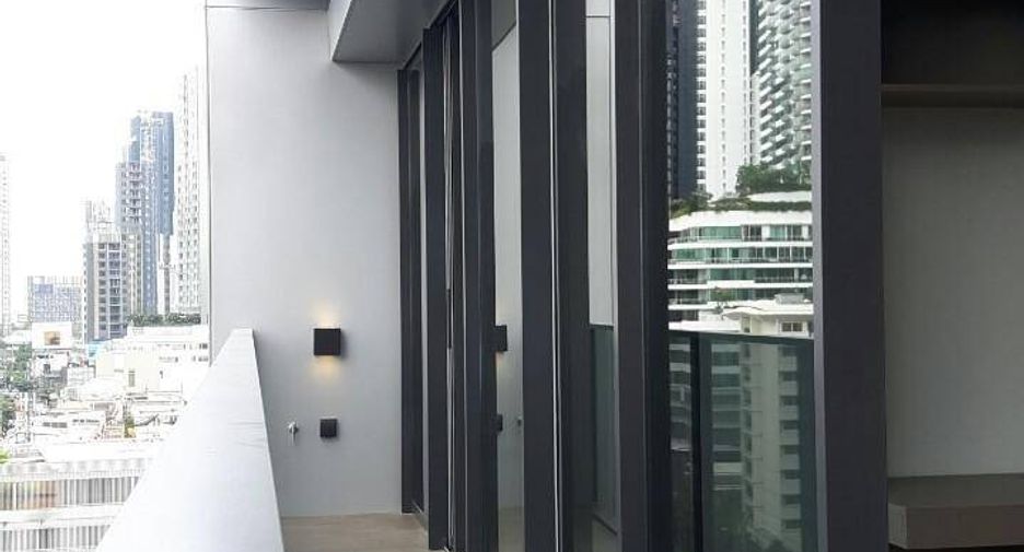 For rent 2 bedrooms condo in Watthana, Bangkok