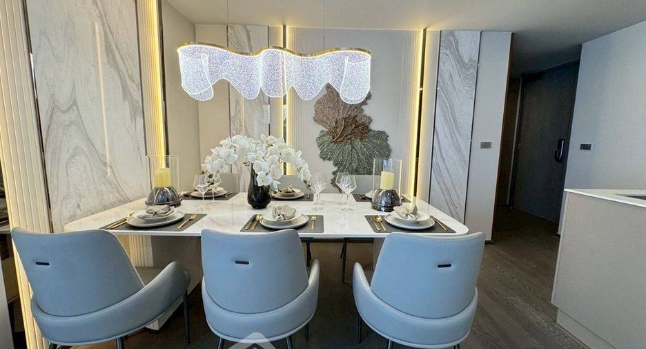 For rent 3 bedrooms condo in Khlong Toei, Bangkok