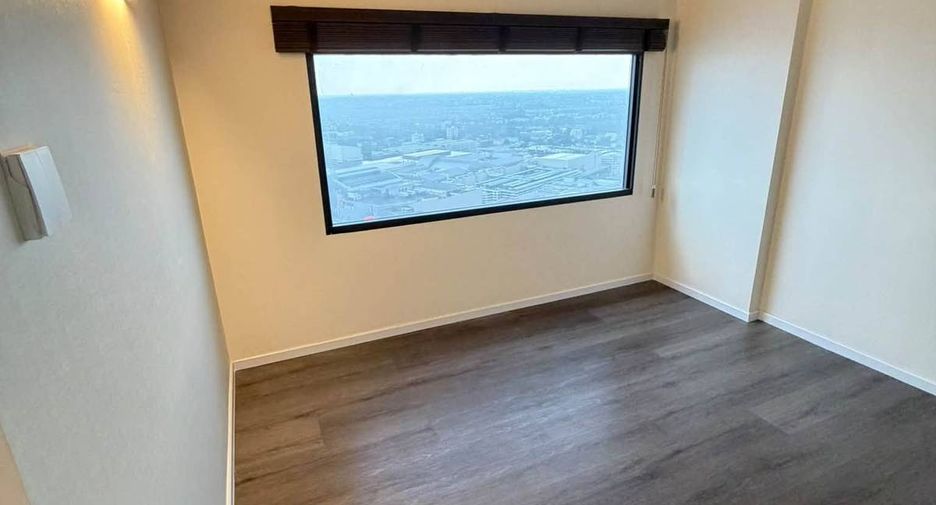 For rent 2 ベッドルーム condo in Khan Na Yao, Bangkok