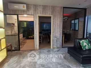 For rent 3 bedrooms condo in Thon Buri, Bangkok
