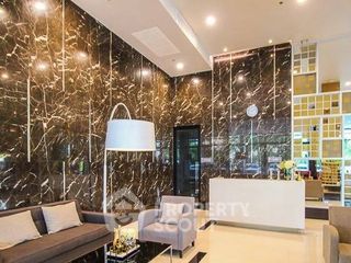 For rent 3 bedrooms condo in Thon Buri, Bangkok