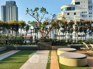 For rent 3 bedrooms condo in Thon Buri, Bangkok