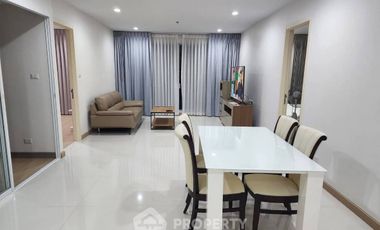 For rent 2 bedrooms condo in Yan Nawa, Bangkok