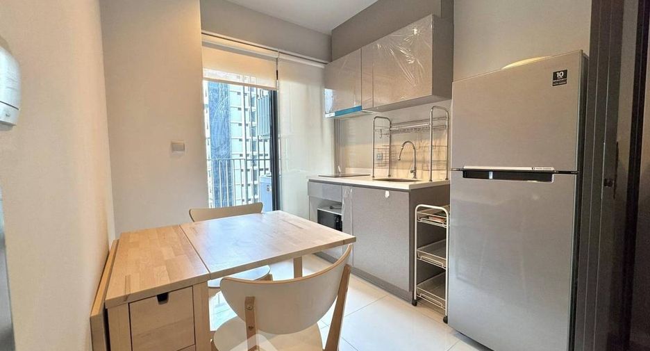 À louer 1 chambre condo à Huai Khwang, Bangkok