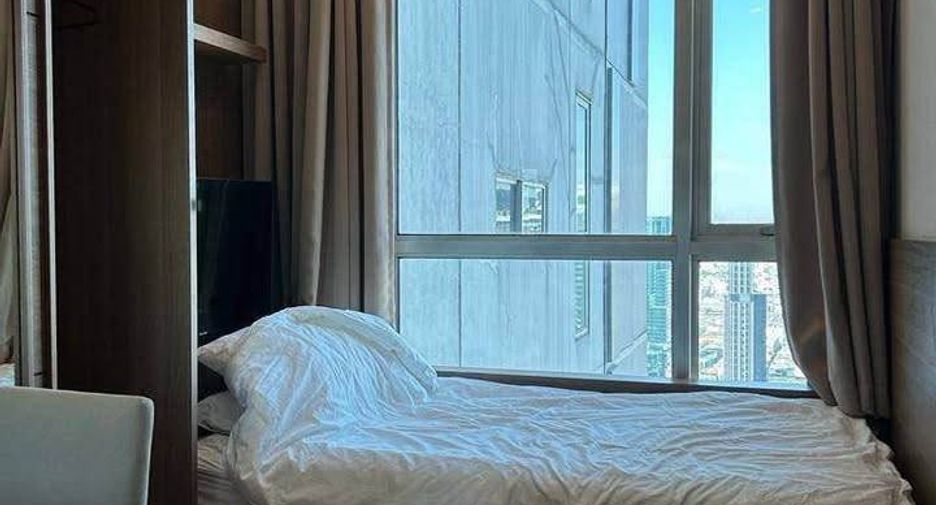 For rent 2 bedrooms condo in Watthana, Bangkok