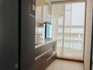À louer 2 chambres condo à Khlong San, Bangkok