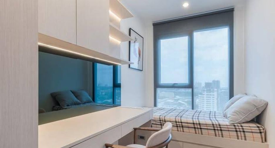 À louer 2 chambres condo à Bang Na, Bangkok