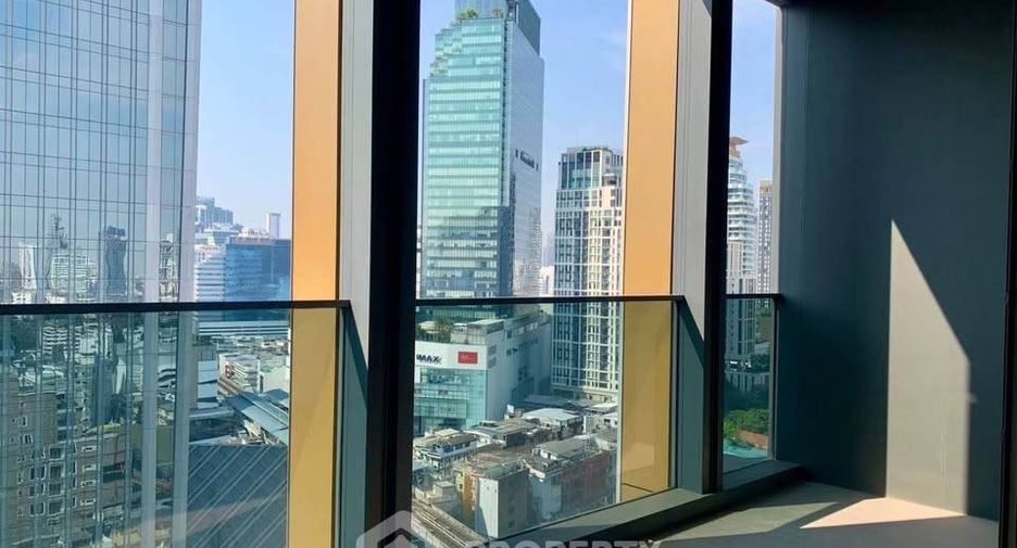 For rent 2 bedrooms condo in Khlong Toei, Bangkok
