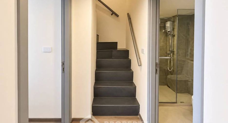 For rent 2 ベッドルーム condo in Huai Khwang, Bangkok