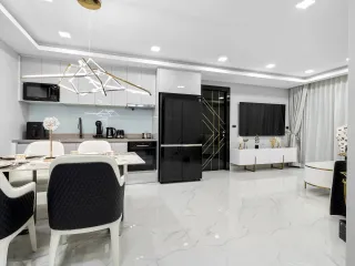 Продажа 4 спальни кондо в Банг Ламунг, Чонбури