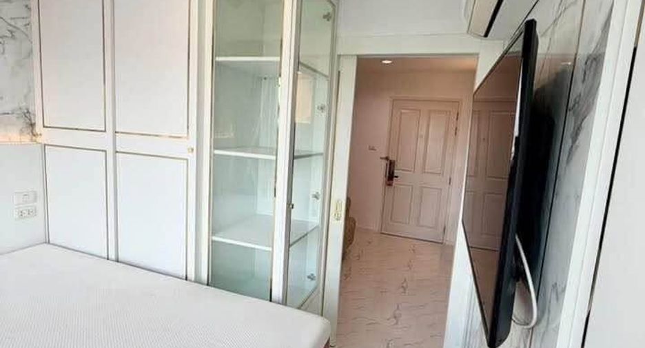 For rent スタジオ condo in Yan Nawa, Bangkok