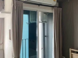 À louer studio condo à Huai Khwang, Bangkok