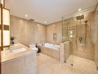 À louer 4 chambres villa à Mueang Phuket, Phuket
