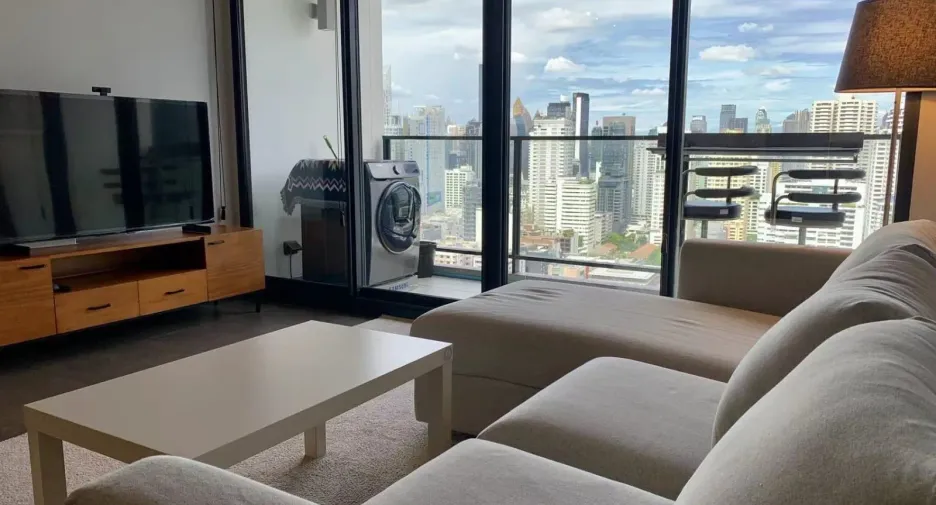 For sale そして for rent 2 ベッドルーム condo in Watthana, Bangkok