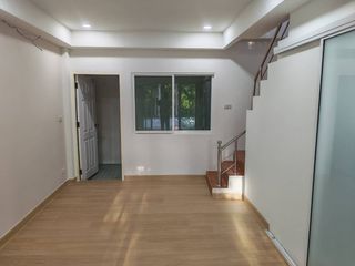 Reihenhaus zum Kauf mit 2 Zimmer in Mueang Chiang Mai, Chiang Mai