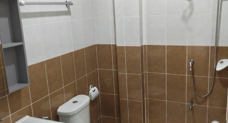 Reihenhaus zum Kauf mit 2 Zimmer in Mueang Chiang Mai, Chiang Mai