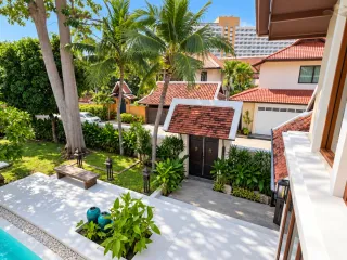 À vendre 5 chambres villa à Bang Lamung, Chonburi