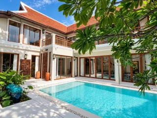 À vendre 5 chambres villa à Bang Lamung, Chonburi