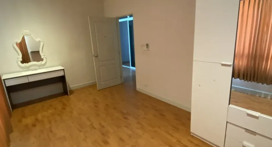 Casa en venta de 4 habitaciones en Khan Na Yao, Bangkok