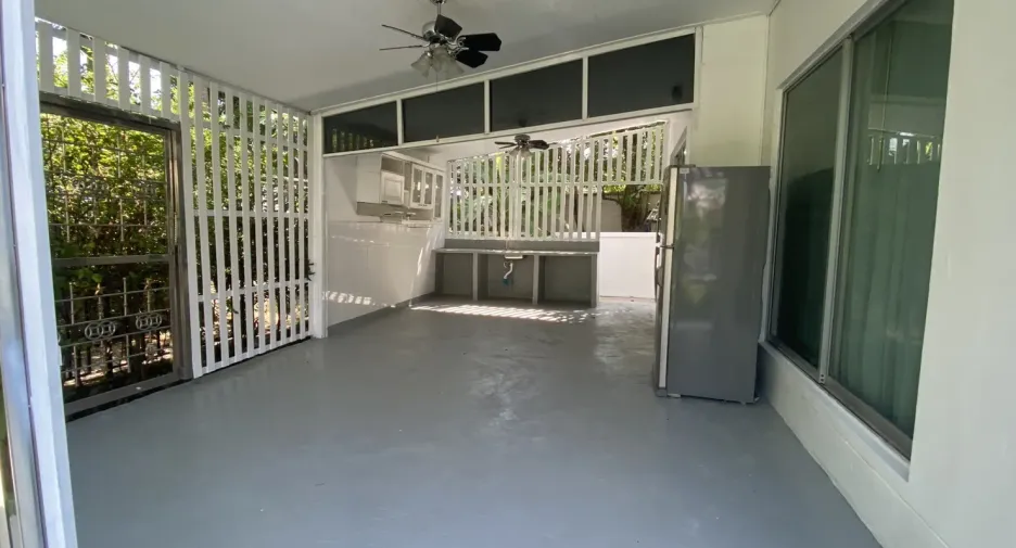 Casa en venta de 4 habitaciones en Khan Na Yao, Bangkok