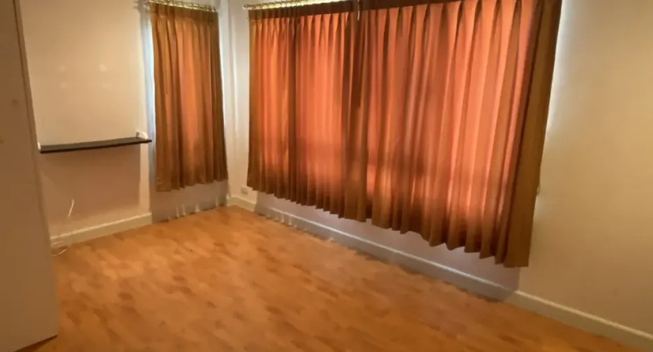 Casa en venta de 4 habitaciones en Khan Na Yao, Bangkok
