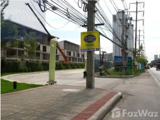 Casa adosada en venta de 3 habitaciones en Bang Phli, Samut Prakan