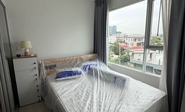 Wohnung zur Miete mit 1 Zimmer in Phra Khanong, Bangkok