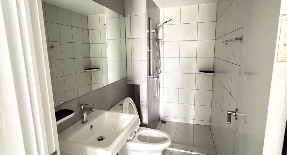 Wohnung zur Miete mit 1 Zimmer in Phra Khanong, Bangkok