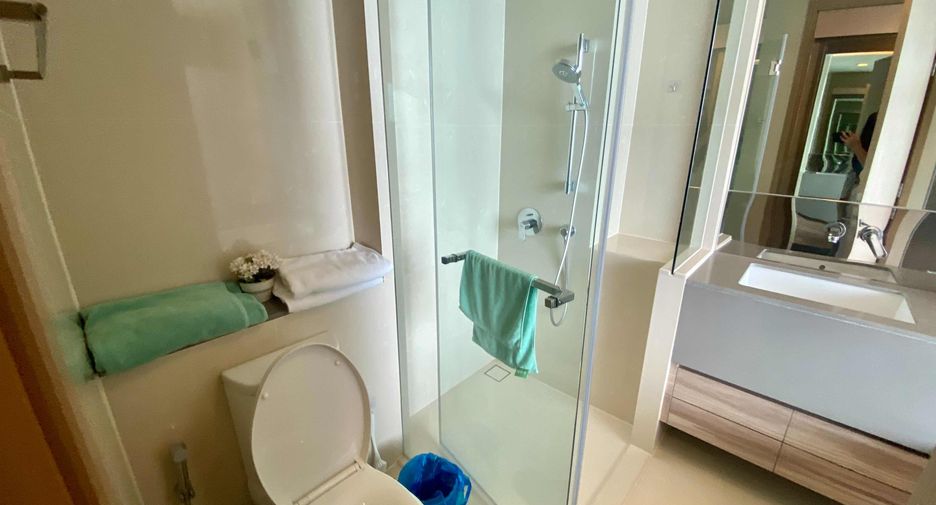 For rent 1 bed condo in Watthana, Bangkok