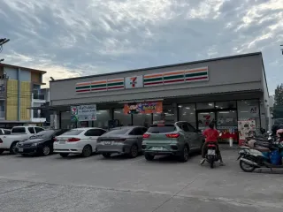 Gewerbefläche zum Kauf mit 3 Zimmer in Mueang Phuket, Phuket
