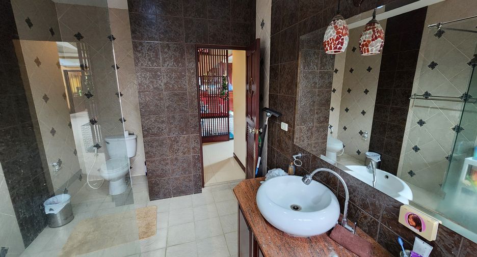 Haus zum Kauf und zur Miete mit 5 Zimmer in Hang Dong, Chiang Mai