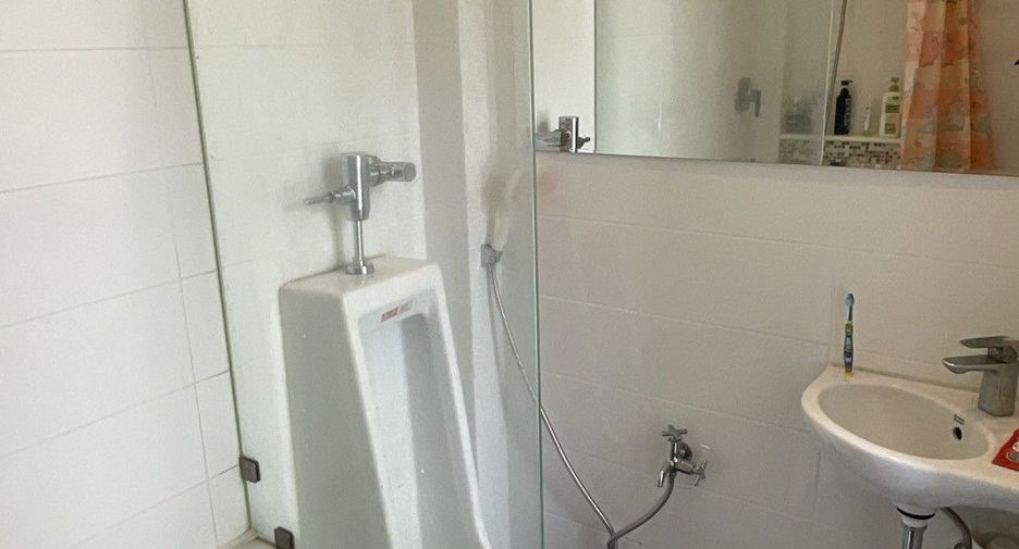 For sale 3 ベッドルーム house in Bang Kapi, Bangkok