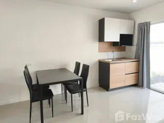 For rent 3 bedrooms townhouse in Lam Luk Ka, Pathum Thani