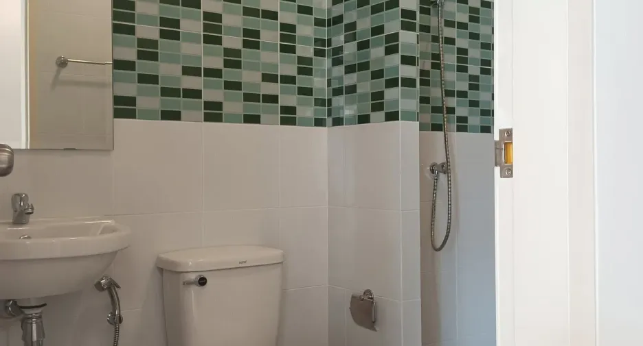 For rent 3 bedrooms townhouse in Lam Luk Ka, Pathum Thani