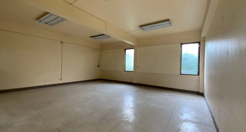À vendre et à louer 12 chambres maison à Bang Na, Bangkok