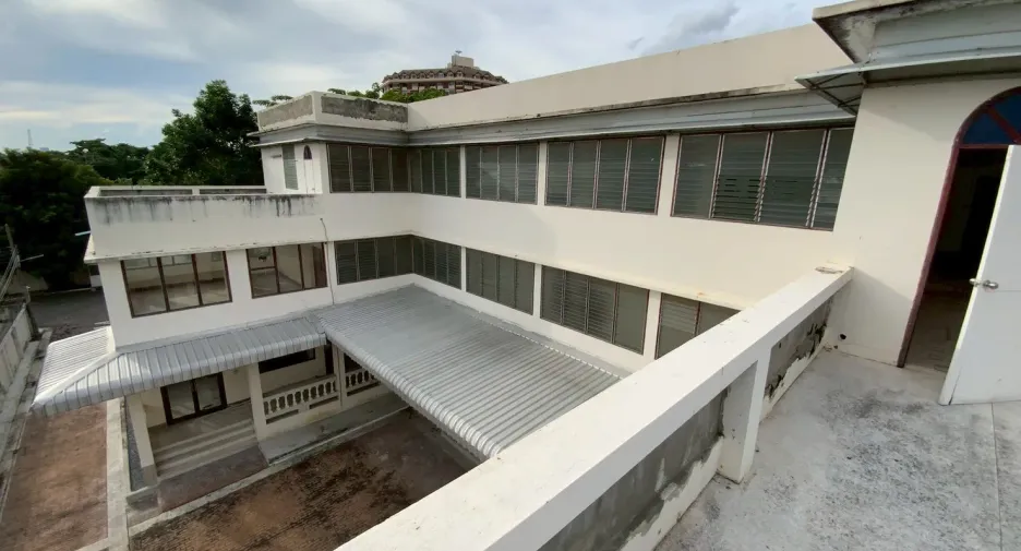 À vendre et à louer 12 chambres maison à Bang Na, Bangkok