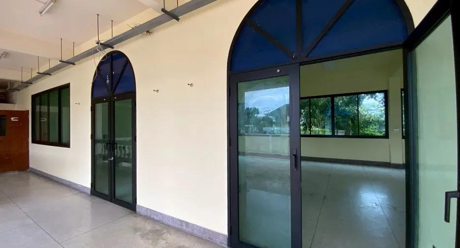 À vendre et à louer 12 chambres maison à Bang Na, Bangkok