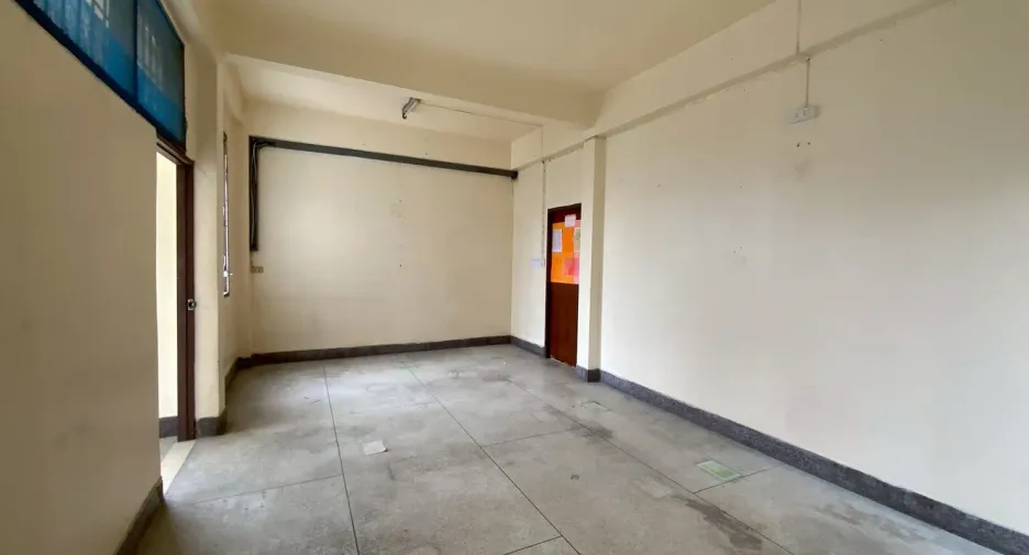 À vendre et à louer 12 chambres maison à Bang Na, Bangkok