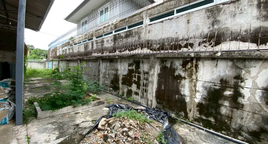 À vendre et à louer 12 chambres maison à Bang Na, Bangkok