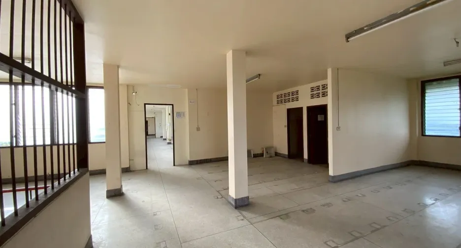 À vendre et à louer 12 chambres maison à Bang Na, Bangkok
